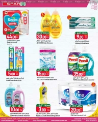 Page 4 dans Les casse-cou de la semaine chez SPAR Qatar